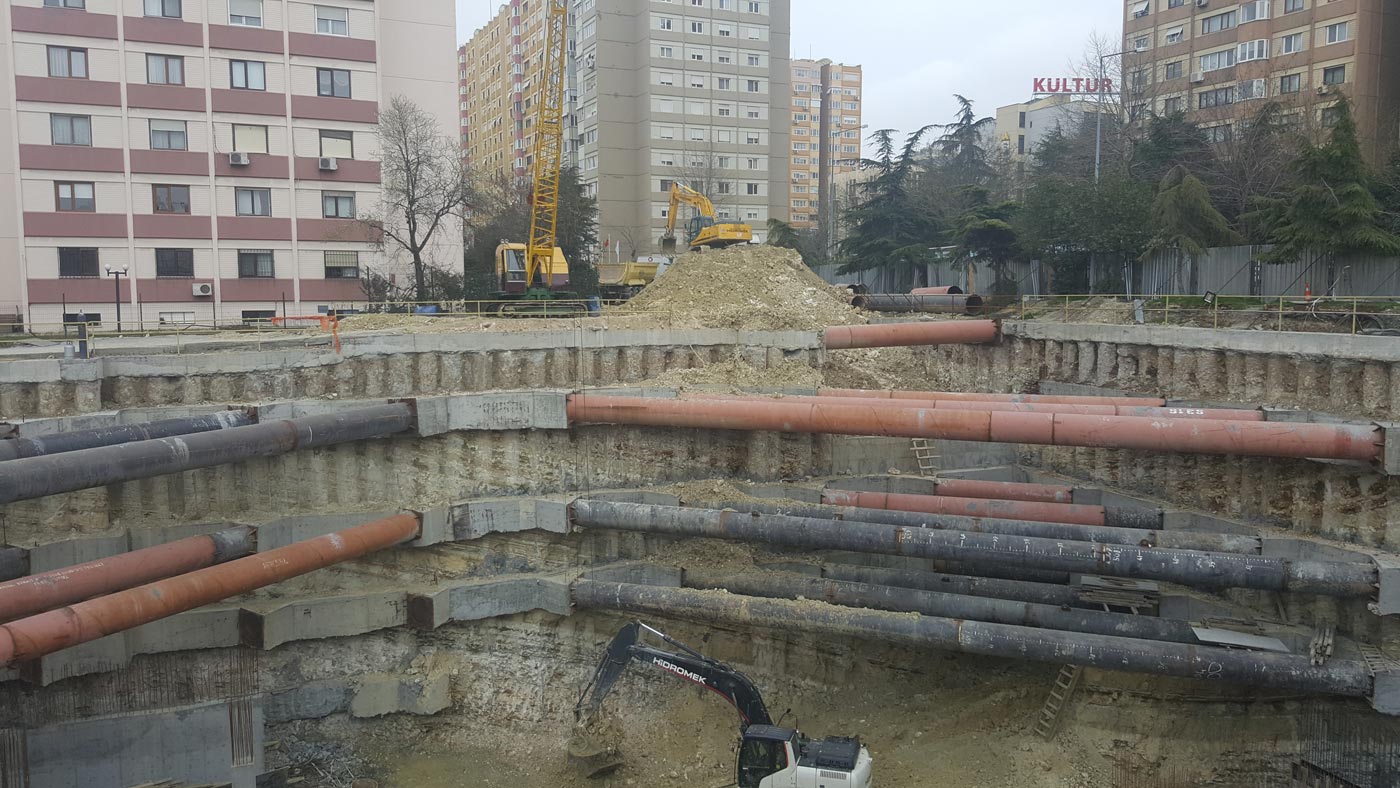 BAKIRKÖY, ATAKÖY METRO DURAĞI ÇIKIŞI ZEMİNALTI OTOPARK İNŞAATI